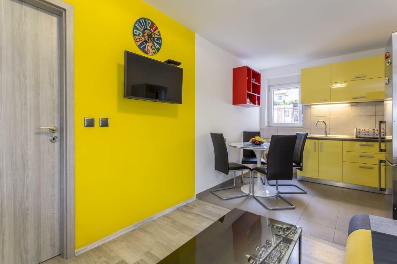 Sweet Escape Apartment Split Exterior photo
